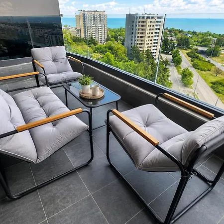 Апартамент Panorama 72 Sea View Private Parking Ev Charger Варна